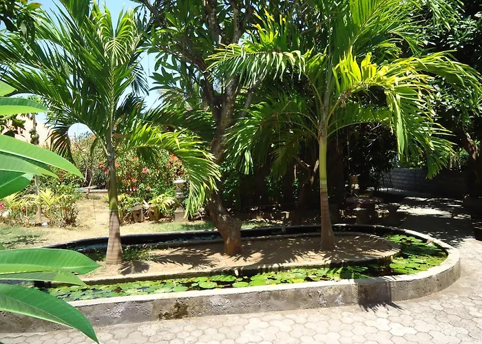 Three Brothers Bobby\'S Villas